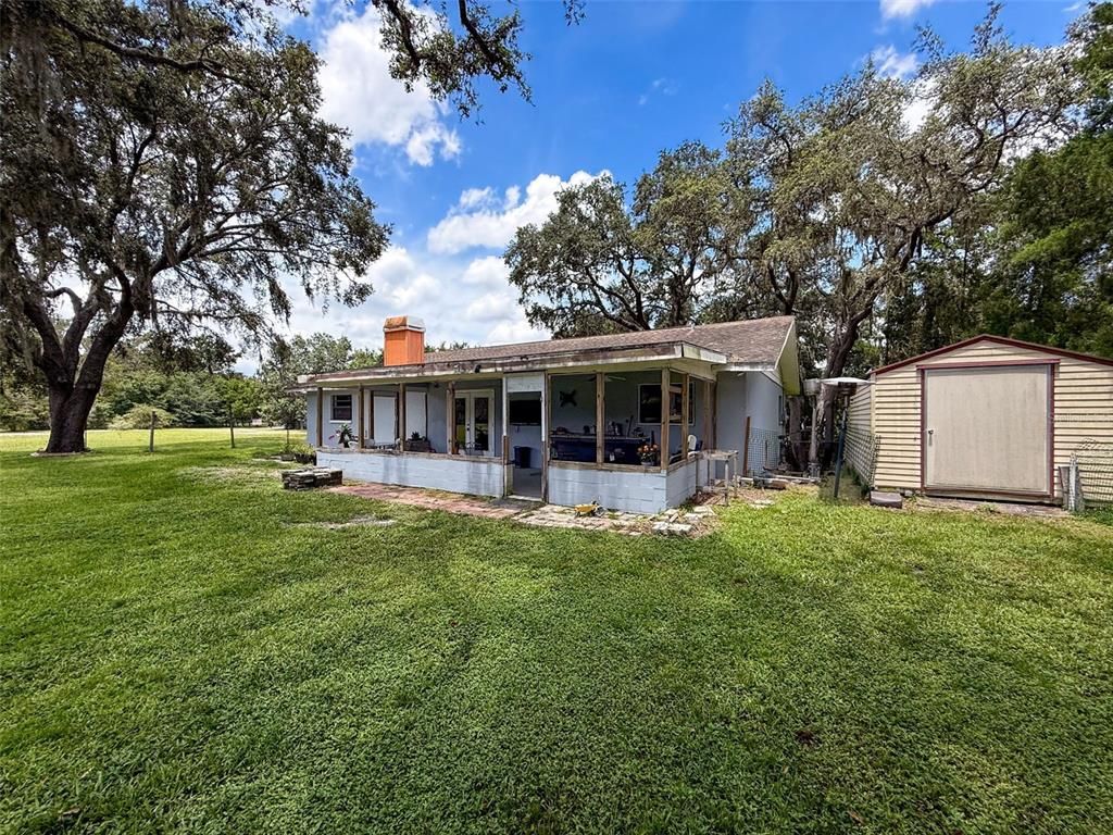 Backyard, Exterior