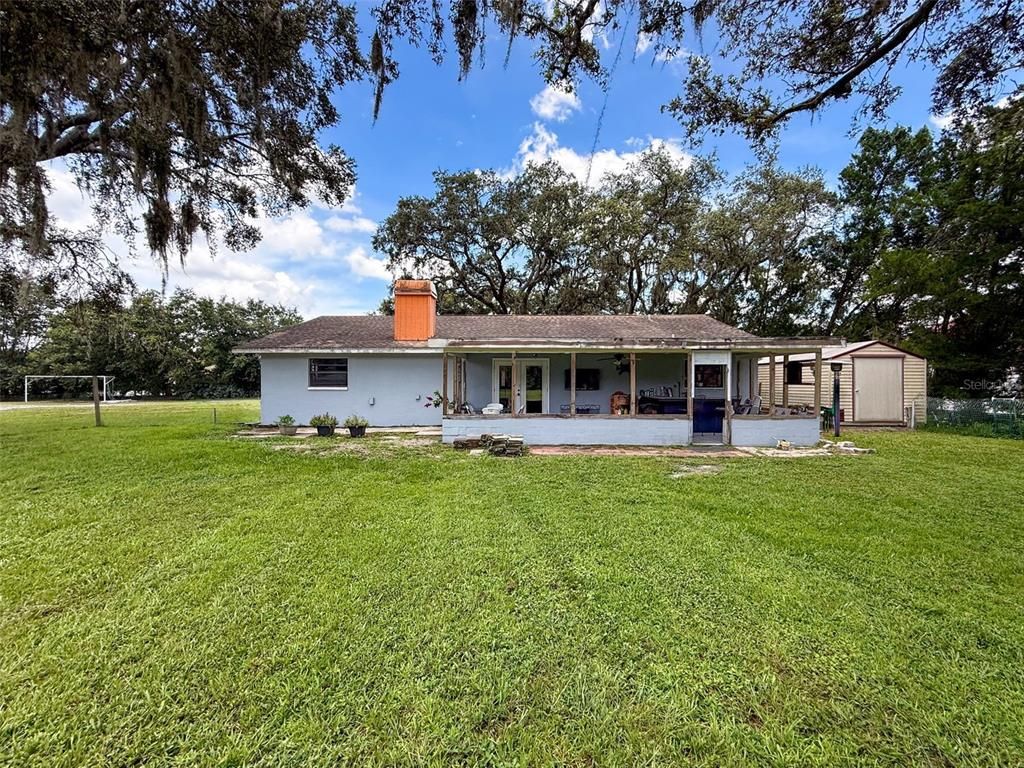 Backyard, Exterior