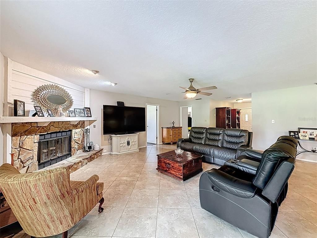 Fireplace, Interior, Living room