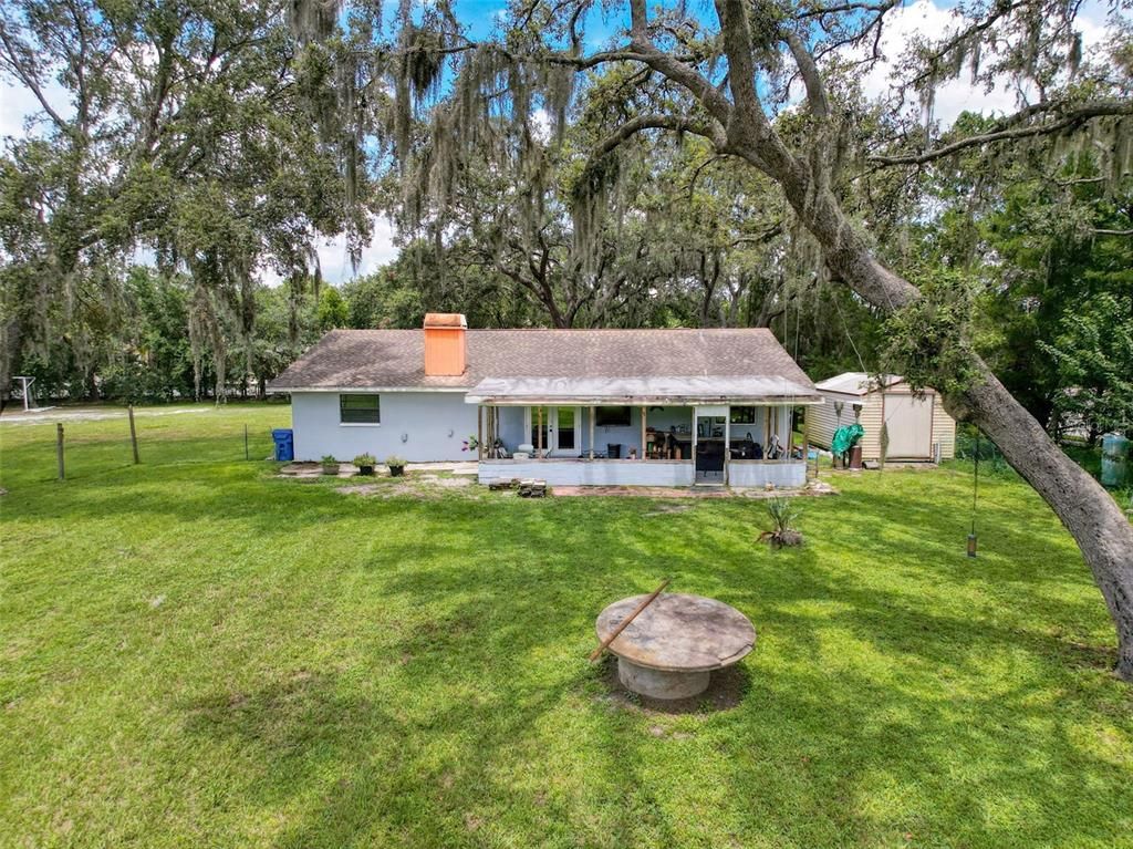 Backyard, Exterior