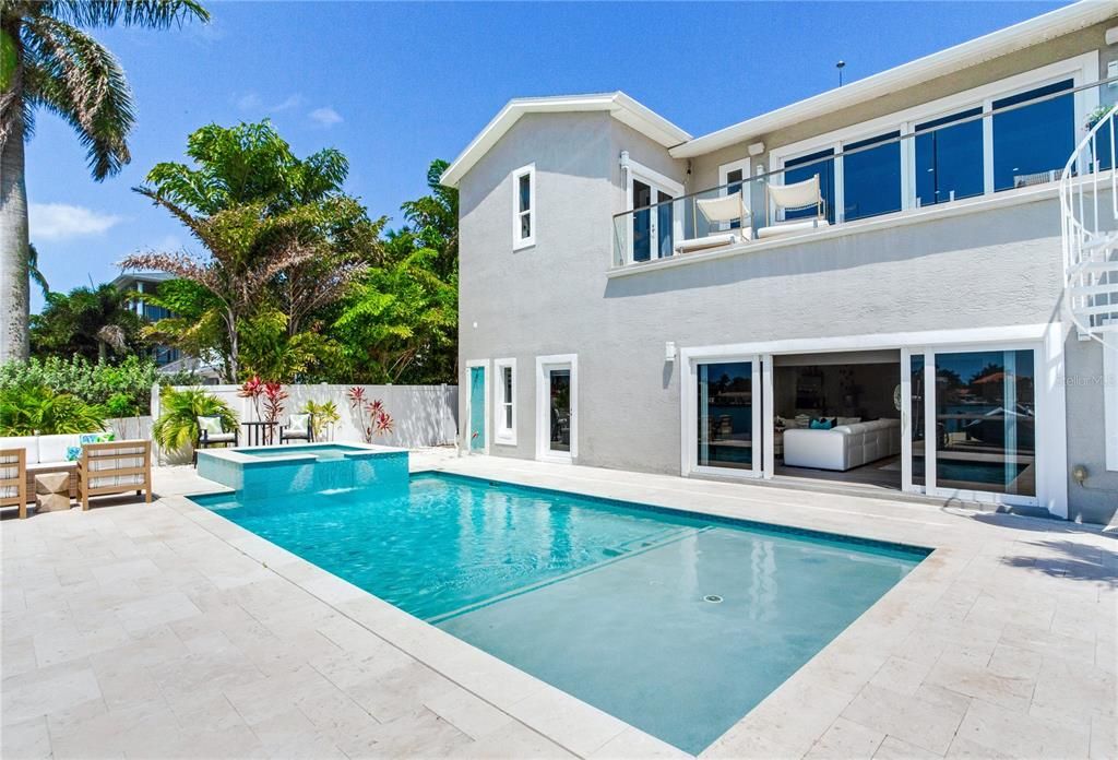 Exterior, Pool
