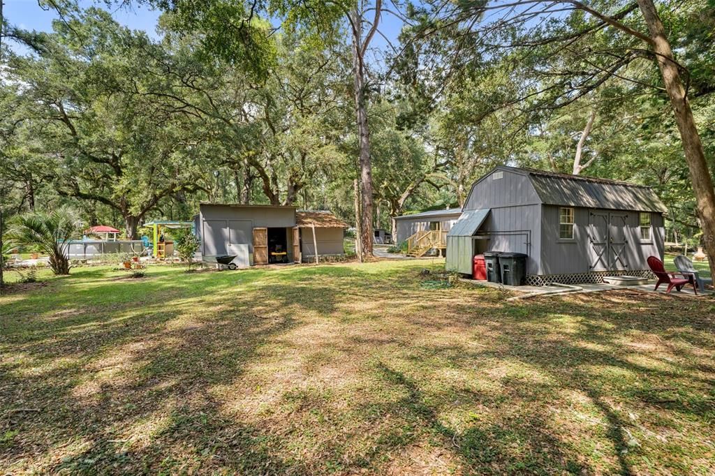 Backyard, Exterior