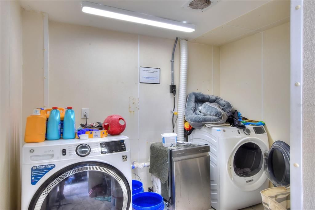 Interior, Utility Closets, Washer