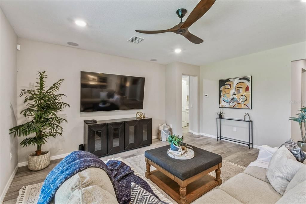 Interior, Living room, Recessed Lighting, Wood Texture Flooring