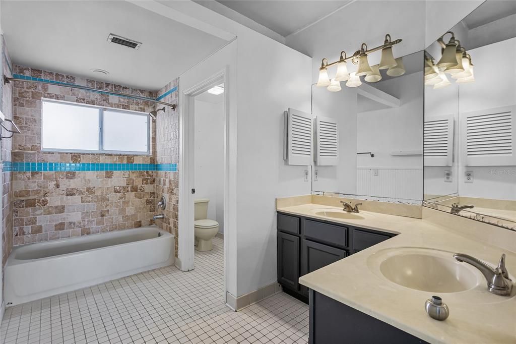 Bathroom, Dual Sink Vanities, Interior