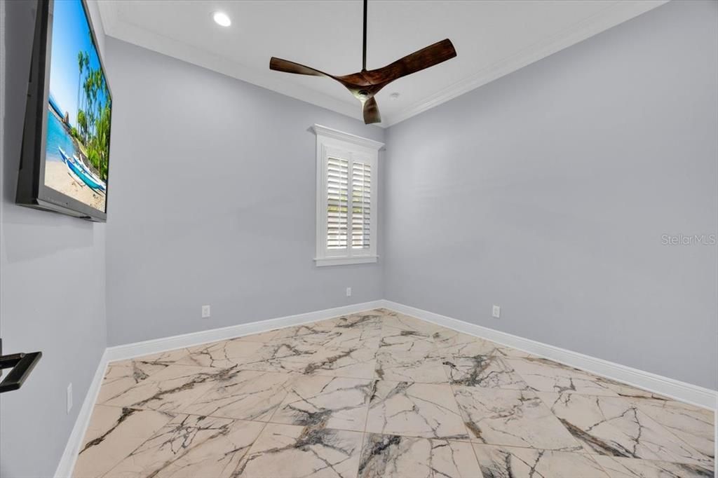 Empty room, Interior, Marble, Recessed Lighting