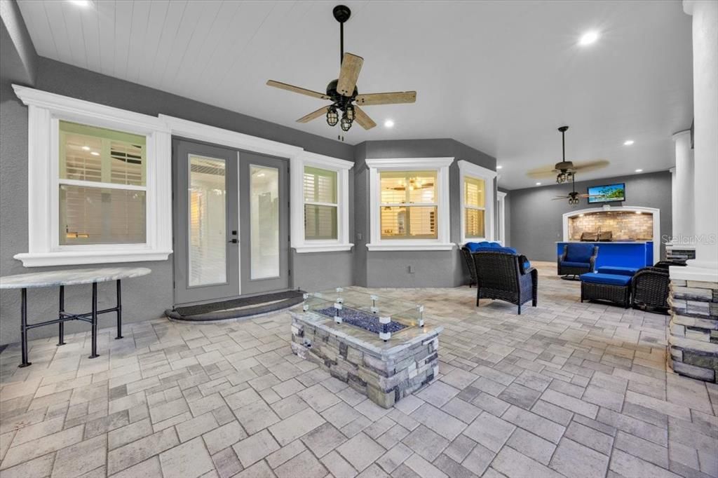 Exterior, Recessed Lighting