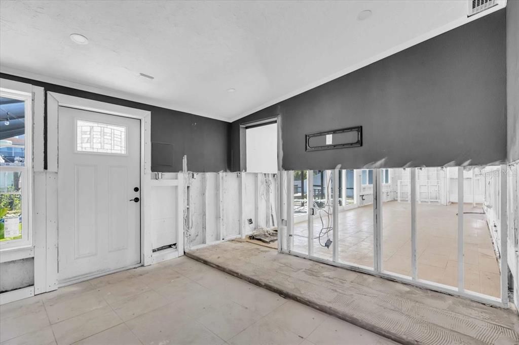 Empty room, Interior, Recessed Lighting