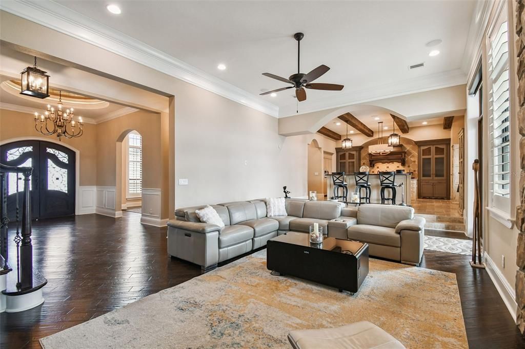 Chandelier, Interior, Kitchen, Living room, Recessed Lighting, Wood Texture Flooring