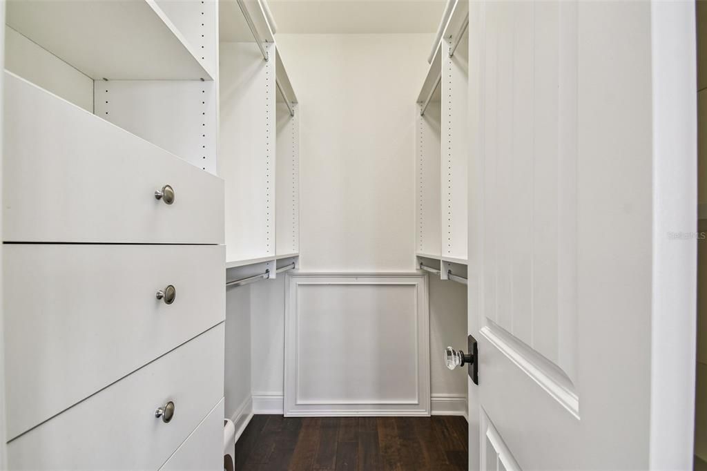 Interior, Walk-in Closets, Wood Texture Flooring