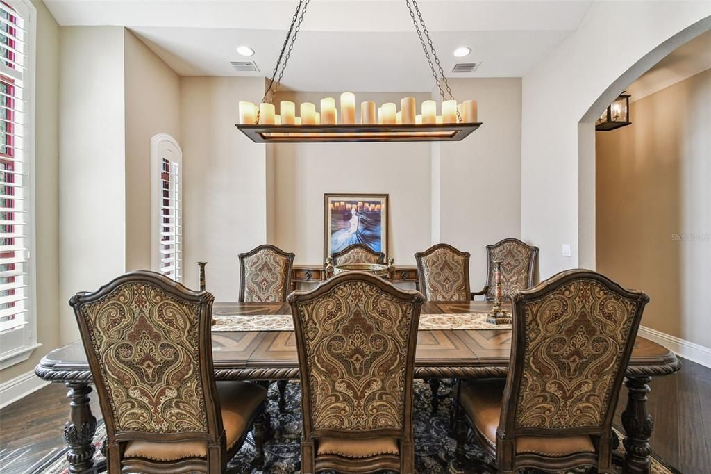 Chandelier, Dining room, Interior, Recessed Lighting, Wood Texture Flooring