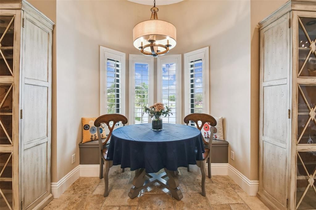 Chandelier, Dining room, Interior, Pendant Lights