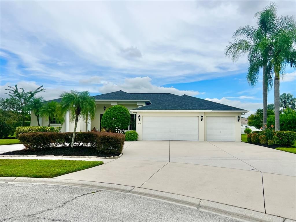 Attached, Exterior, Facade, Ranch