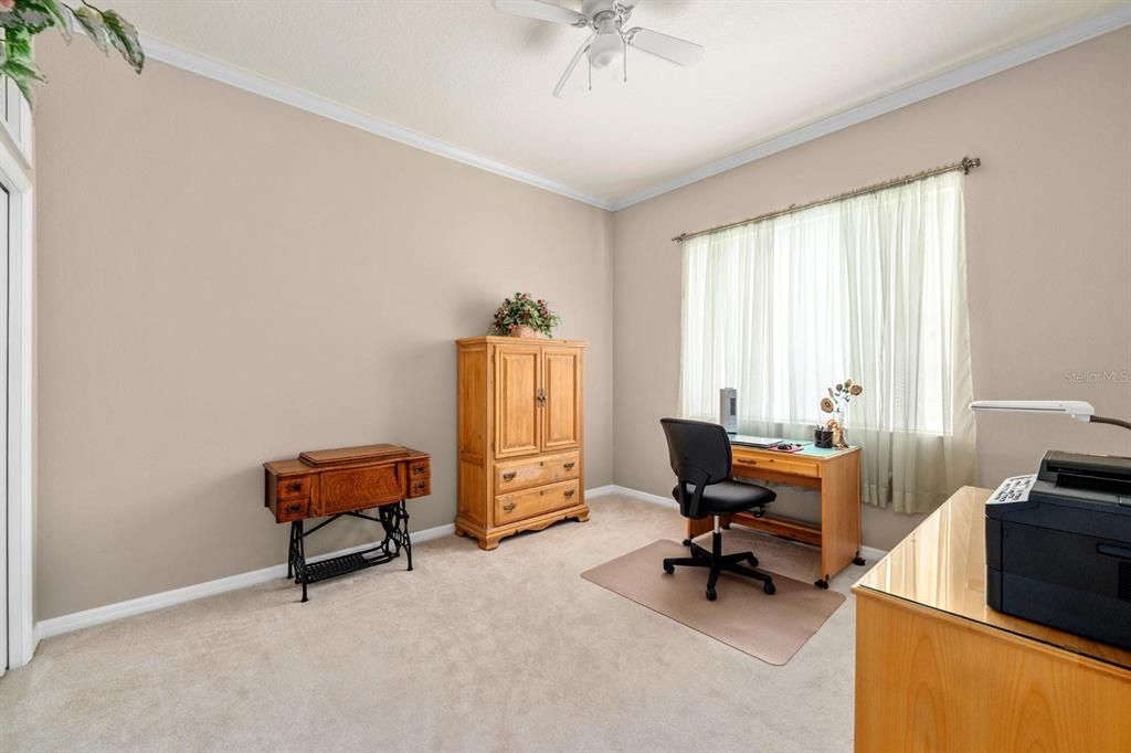 Home Office, Interior