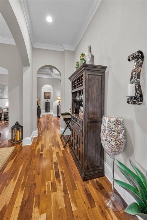 Interior, Recessed Lighting, Wood Texture Flooring