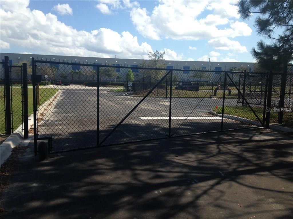 Exterior, Tennis Courts