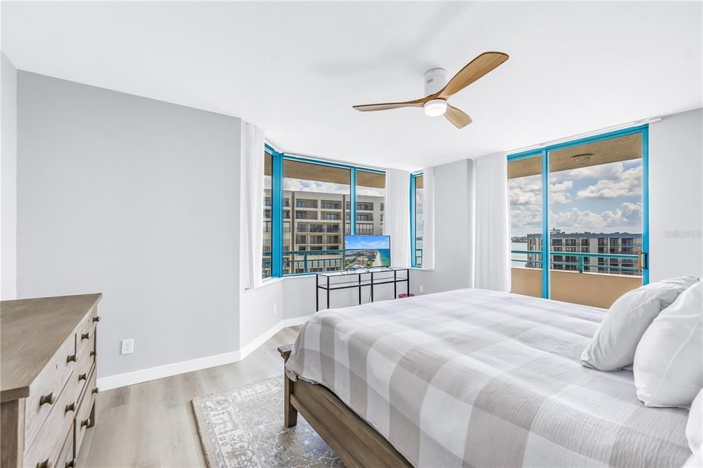Bedroom, Interior, Water, Wood Texture Flooring