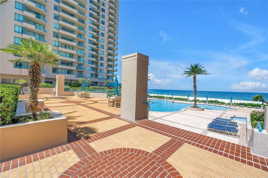 Exterior, Pool, Water