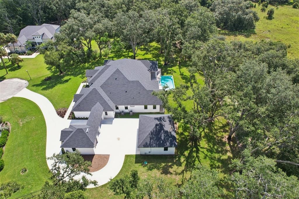 Exterior, Drone