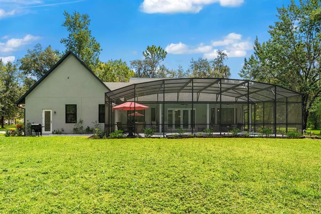 Backyard, Exterior