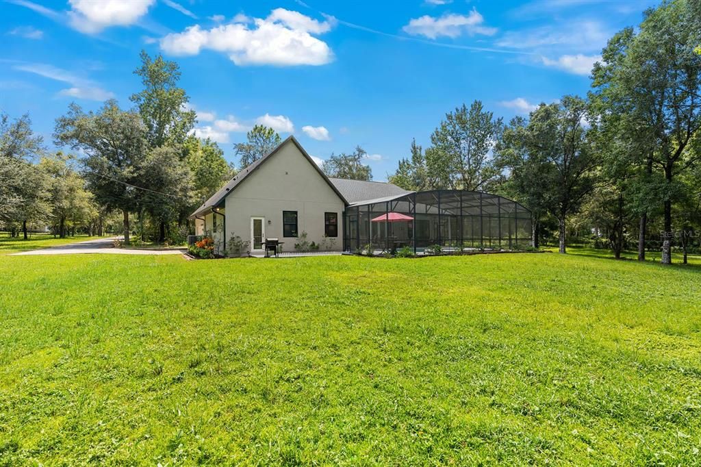 Backyard, Exterior