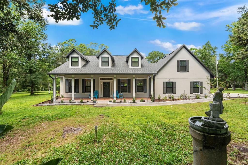 Backyard, Exterior, Facade, Farmhouse