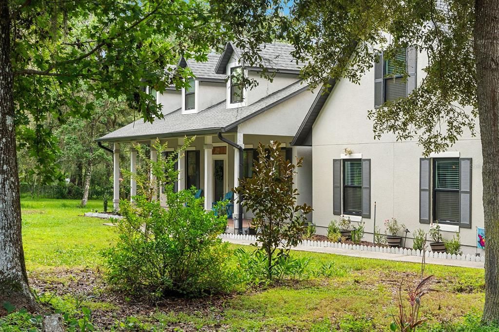 Backyard, Exterior