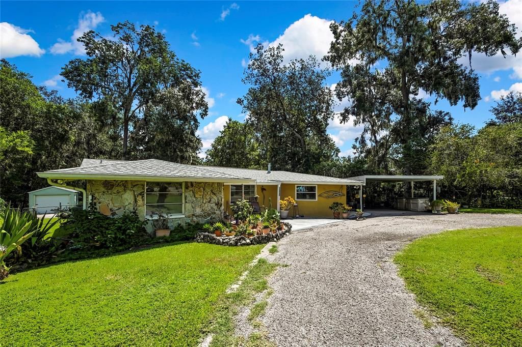 Backyard, Exterior