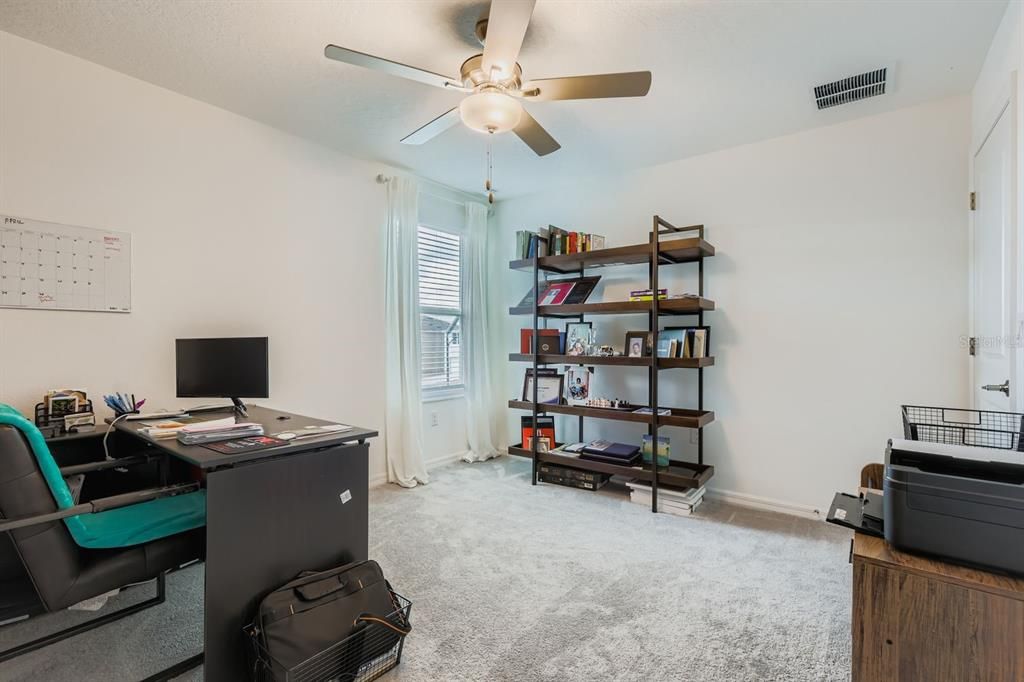 Home Office, Interior