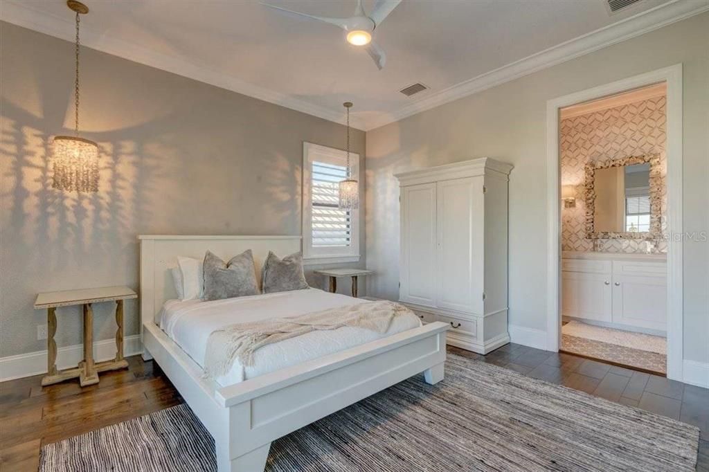 Bedroom, Interior, Pendant Lights, Wood Texture Flooring