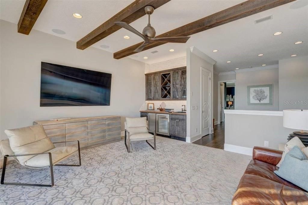 Interior, Living room, Recessed Lighting, Wooden Beams, Wood Texture Flooring