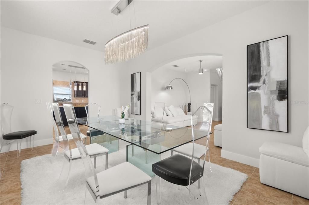Chandelier, Dining room, Interior, Living room, Pendant Lights