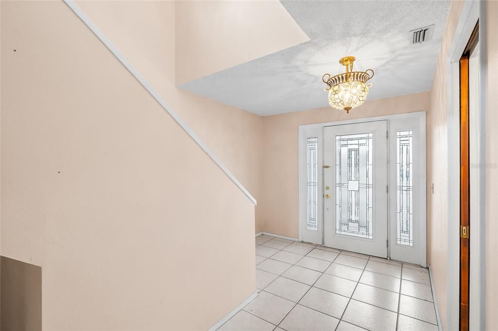 Chandelier, Interior