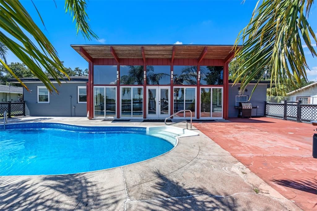 Exterior, Pool