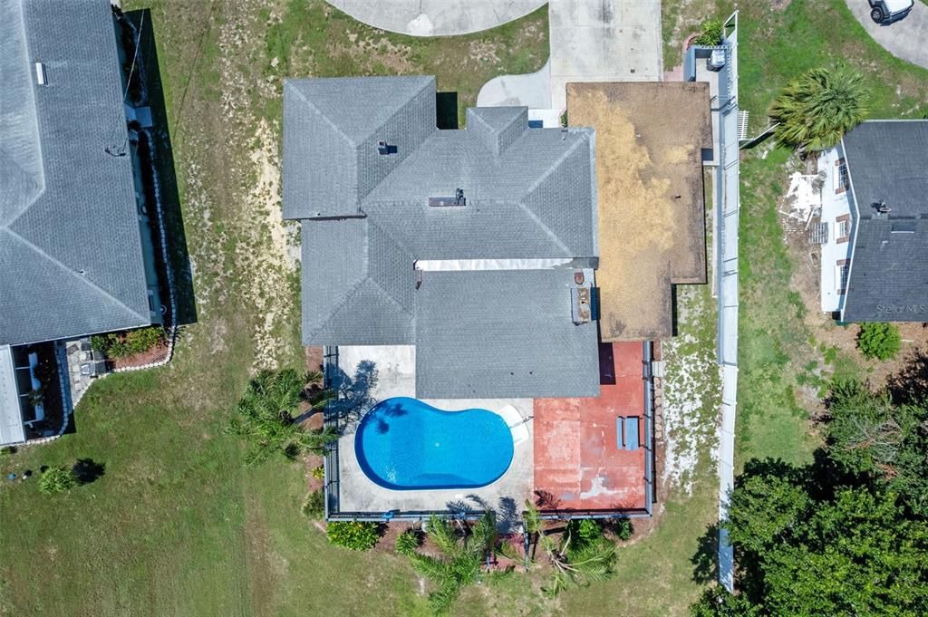 Exterior, Drone