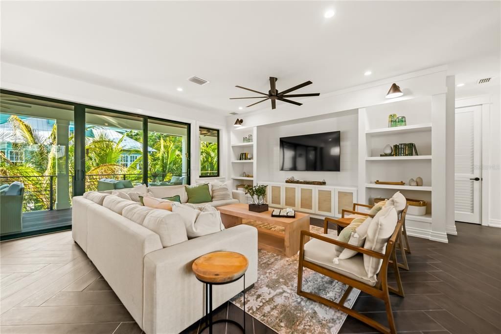 Interior, Living room, Recessed Lighting, Wood Texture Flooring