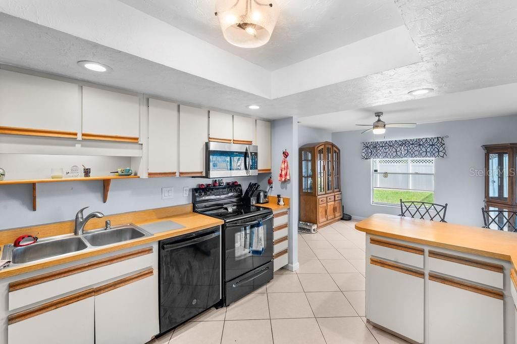 Interior, Kitchen, Recessed Lighting