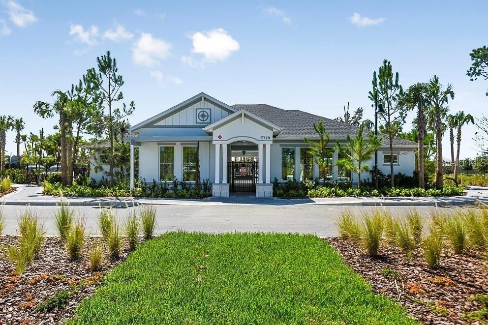 Backyard, Exterior, Facade, French Provincial