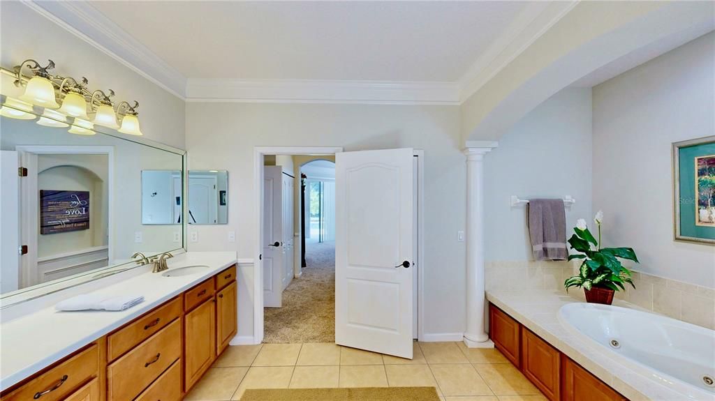 Bathroom, Dual Sink Vanities, Interior