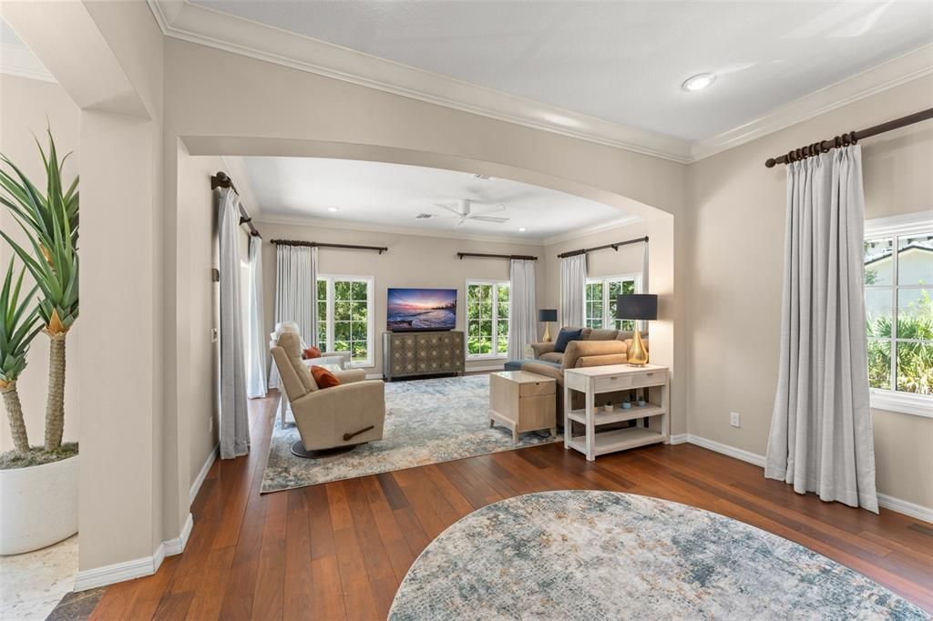 Interior, Living room, Recessed Lighting, Wood Texture Flooring