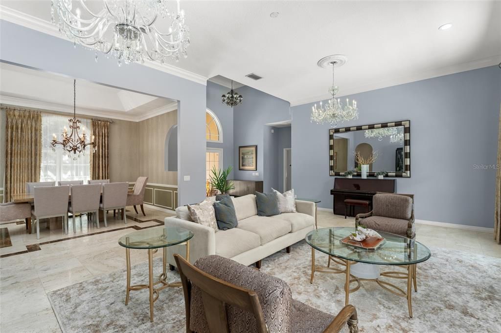 Chandelier, Dining room, Interior, Living room, Pendant Lights, Recessed Lighting