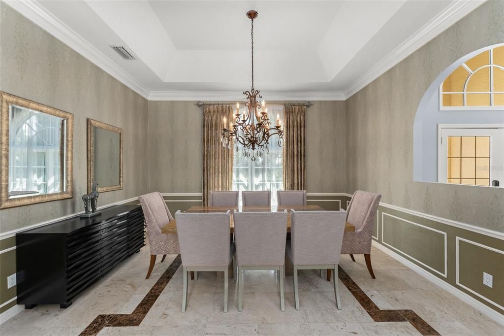 Chandelier, Dining room, Interior