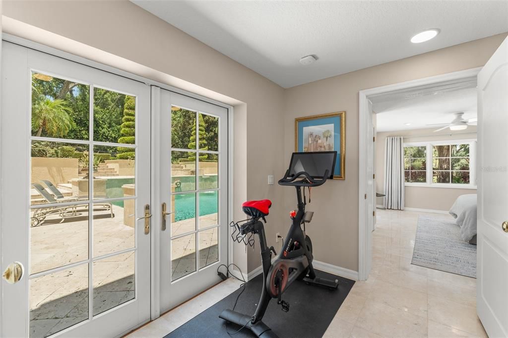 Fitness Equipment, Interior, Recessed Lighting