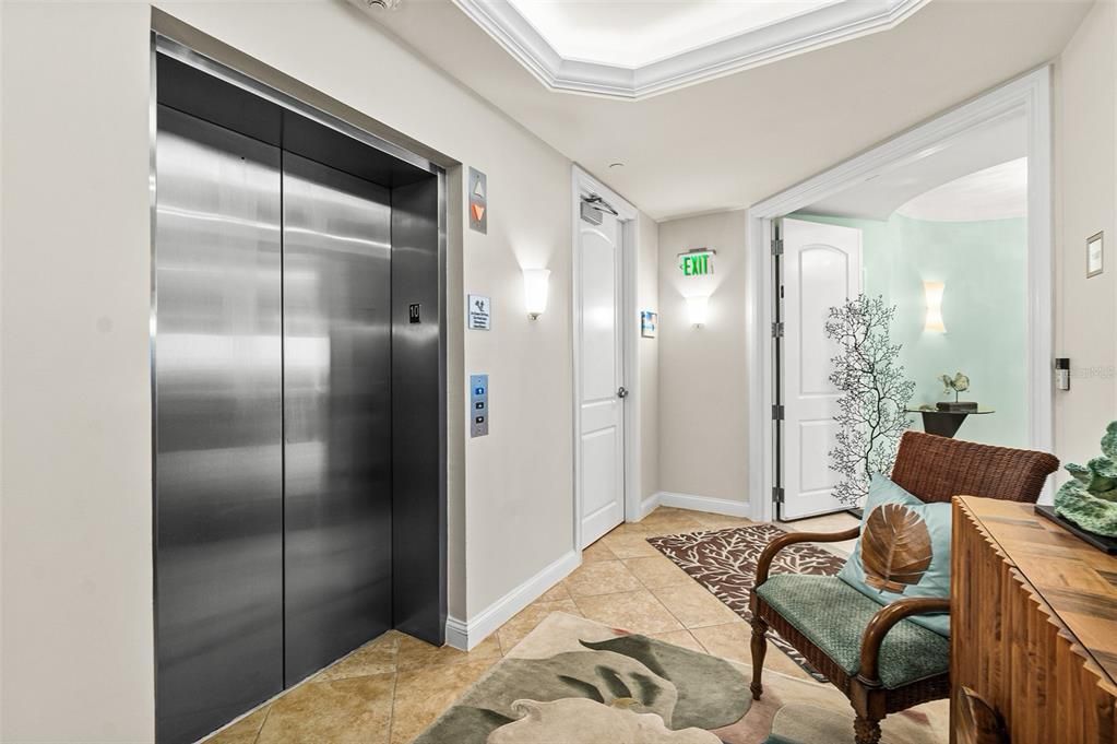 Elevator, Interior
