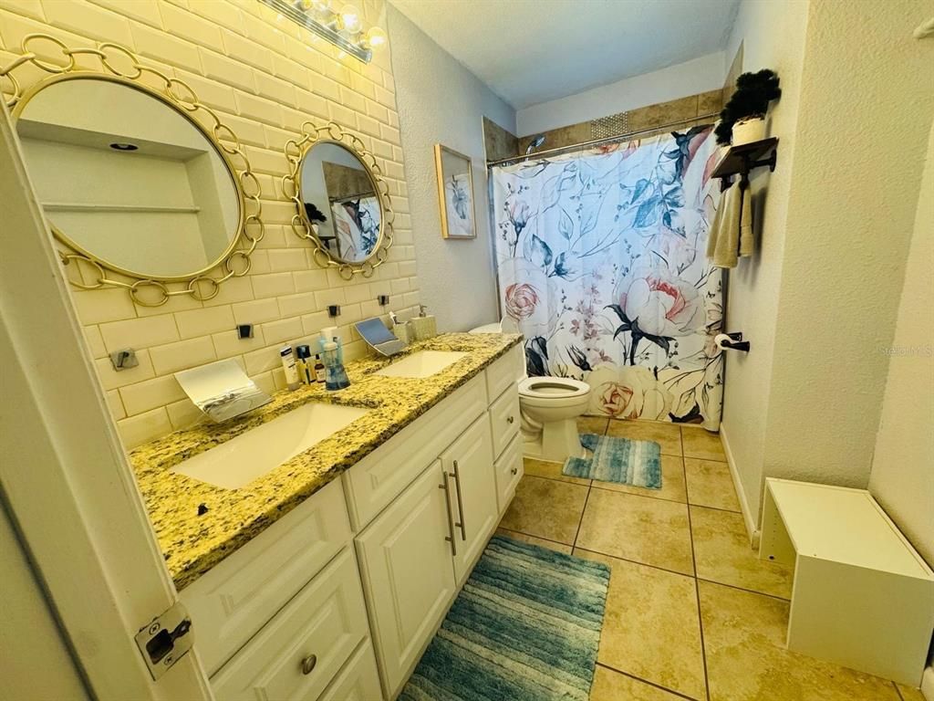 Bathroom, Dual Sink Vanities, Interior