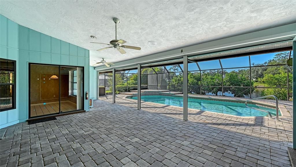 Interior, Pool, Sun Room