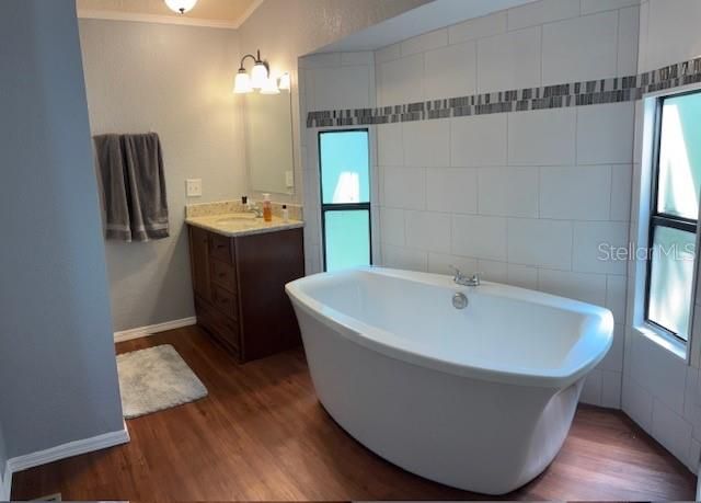 Bathroom, Free Standing Baths, Interior, Wood Texture Flooring
