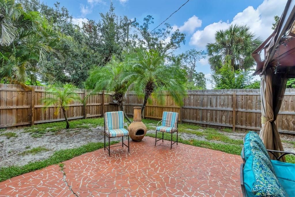 Backyard, Exterior