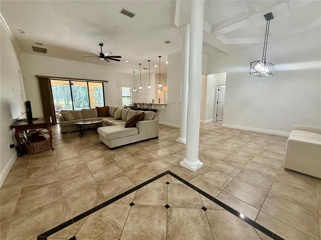 Interior, Living room, Pendant Lights, Recessed Lighting