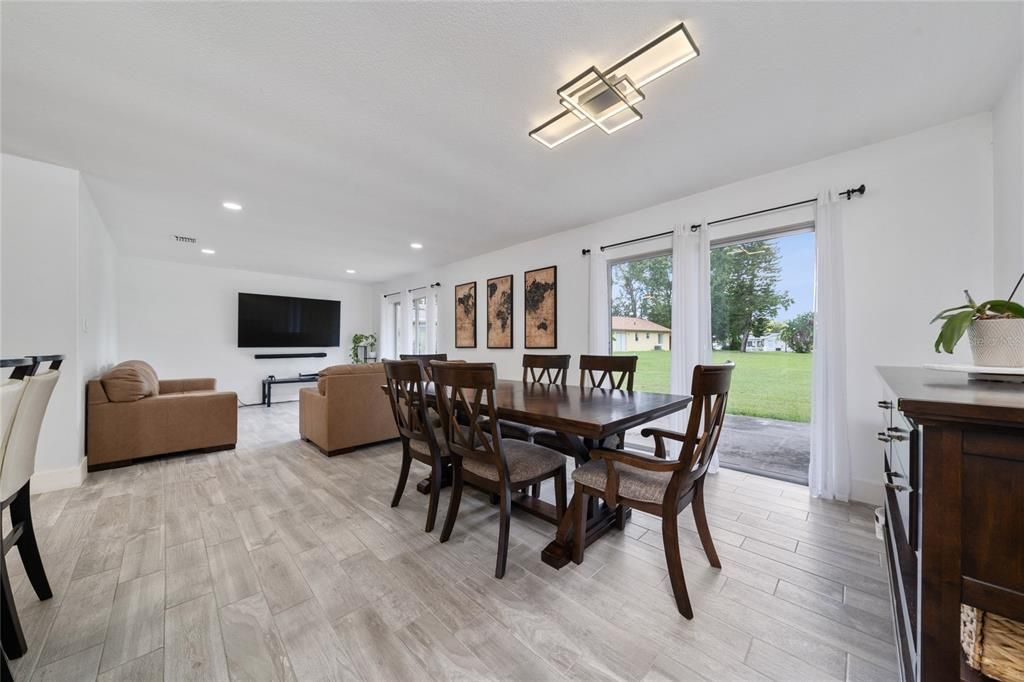 Dining room, Interior, Living room, Recessed Lighting, Wood Texture Flooring